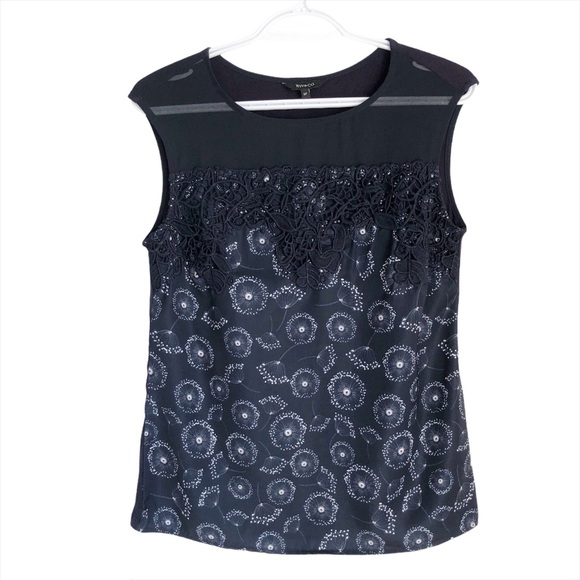 RW&CO. Sleeveless Dandelion Crochet Blouse Top - Picture 3 of 9